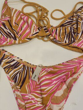 Maaji Dainty underwire bikini   Reversible large NEW
